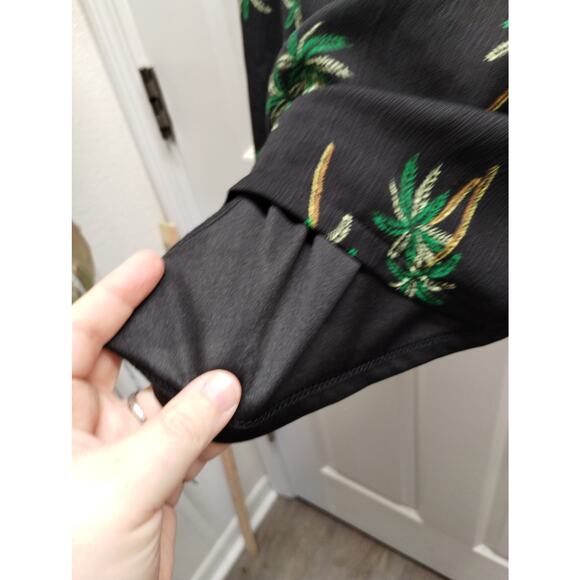 As U Wish Juniors Size XL Romper Black Palm Tree V-Neck Keyhole Back One-Piece - Picture 5 of 9